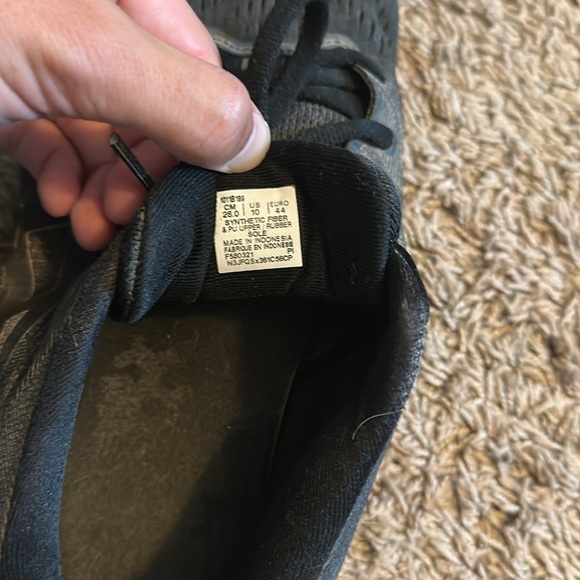 Men’s Size 10 Black ASICS Running shoes - Picture 4 of 4